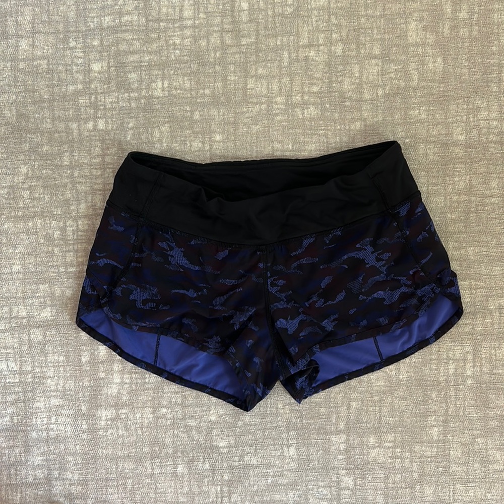 Size 6 Lulu shorts